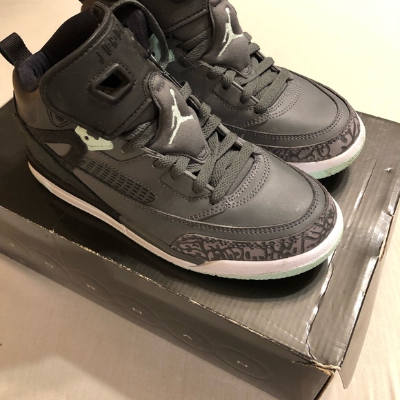 Kids Jordan spizikes - Picture 3 of 3